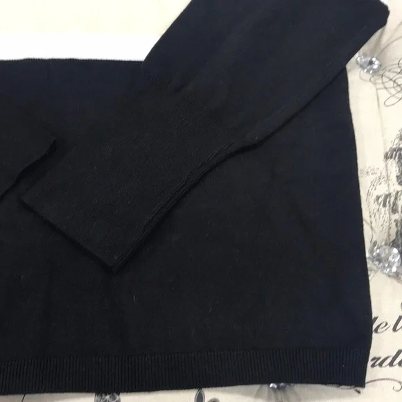 🎁Devotion by Cyrus Women's Sweater - Picture 5 of 7